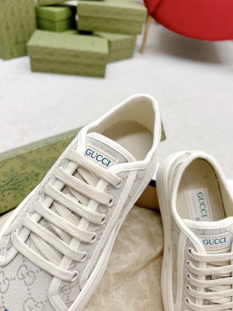 Gucci Casual Shoes